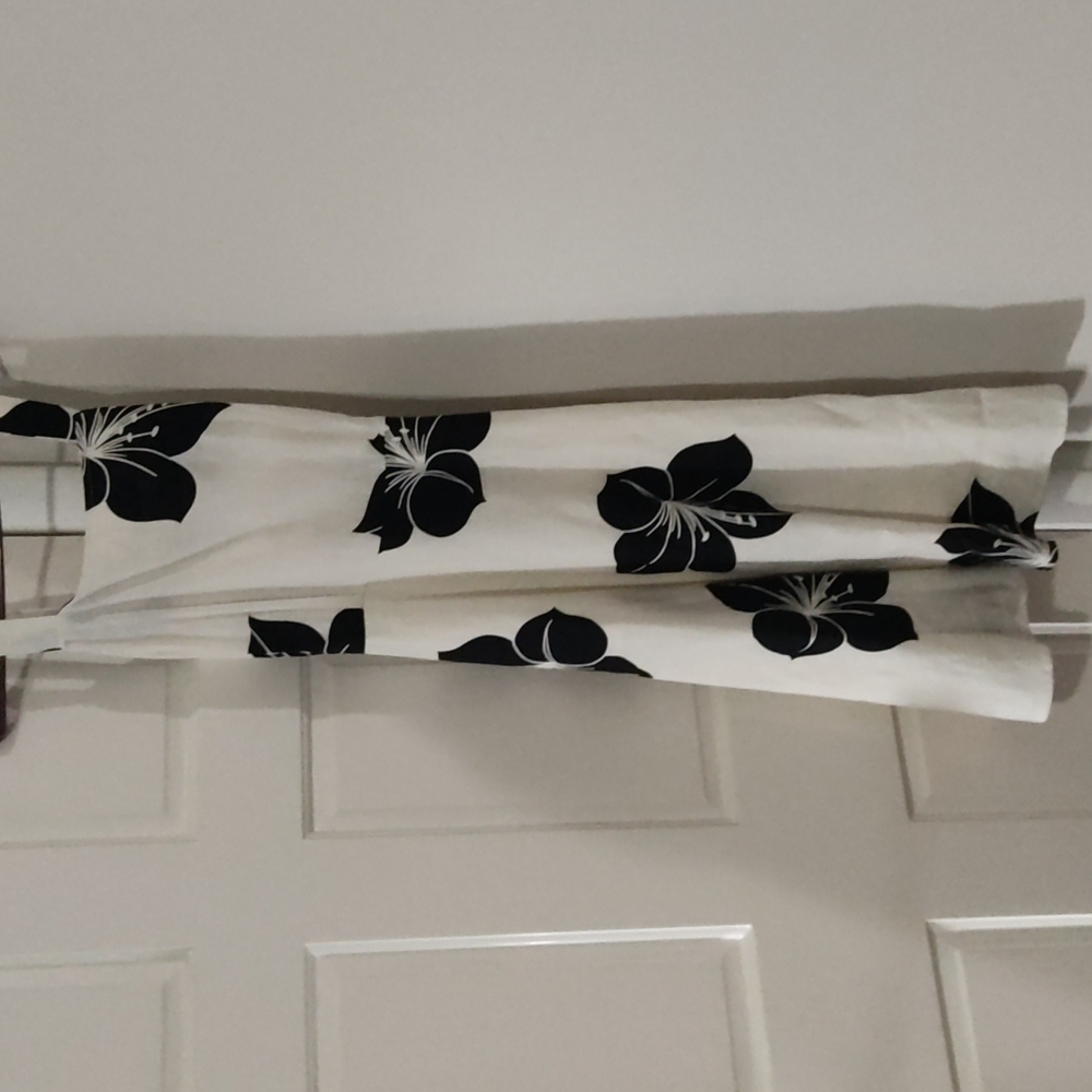 Never worn sleeveless floral print dress